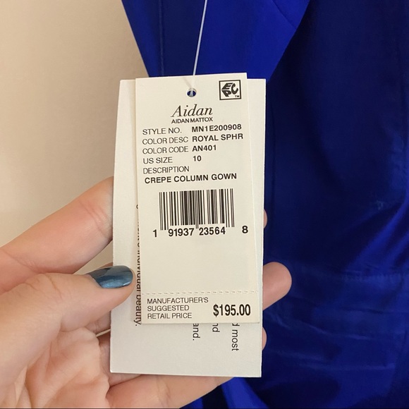 NWT Aidan Maddox Crepe Column Gown - Picture 8 of 11
